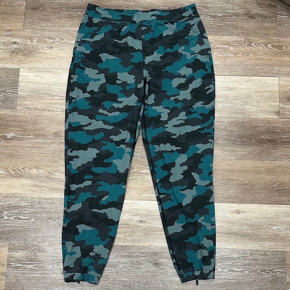 Lululemon Athletica Camouflage Joggers - Black and Green